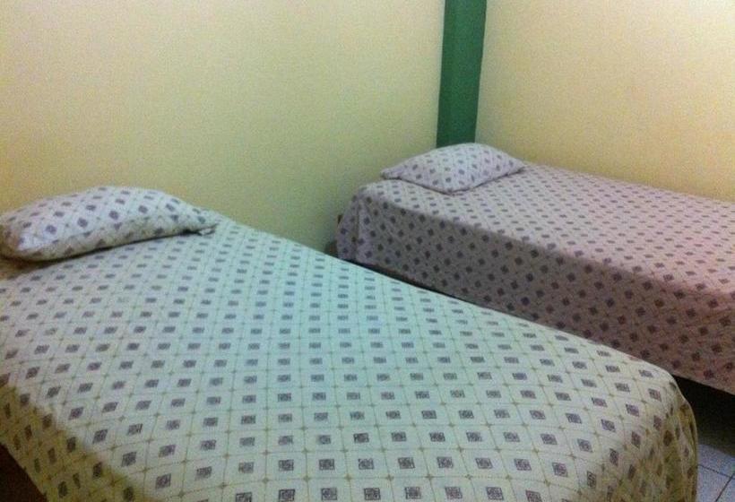 Albergue Hostal El Colibrí | Iquitos | Maynas | Perú 5