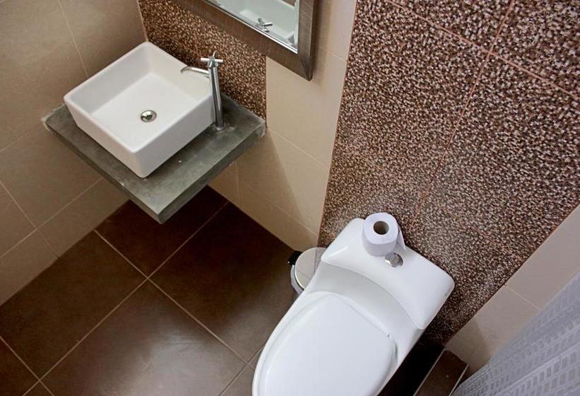 Hostel Sand And Lake | Ica | Ica | Perú 13