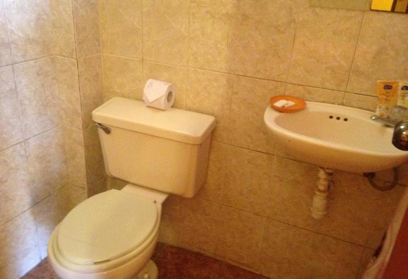 Albergue Hostal San Isidro | Pisco | Pisco | Perú 15