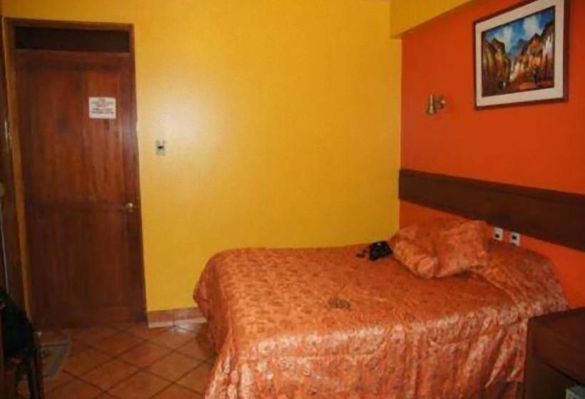 Hotel La Pequeña Casita | Machu Picchu | Urubamba | Perú 13