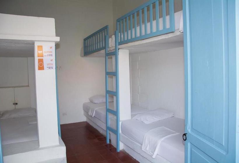 Media Luna Hostel | Cartagena de Indias | Bolivar | Colombia 7