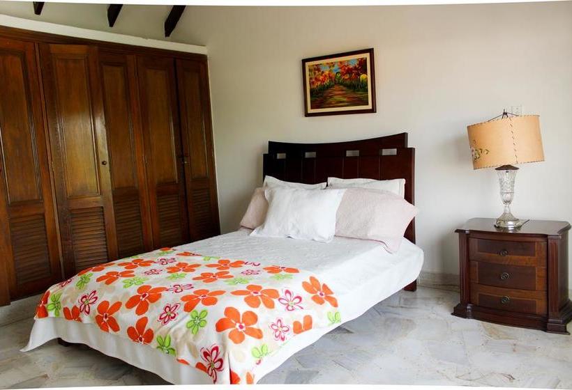 Albergue Hostal Casa Cristales | Cali | Valle del Cauca | Colombia 1