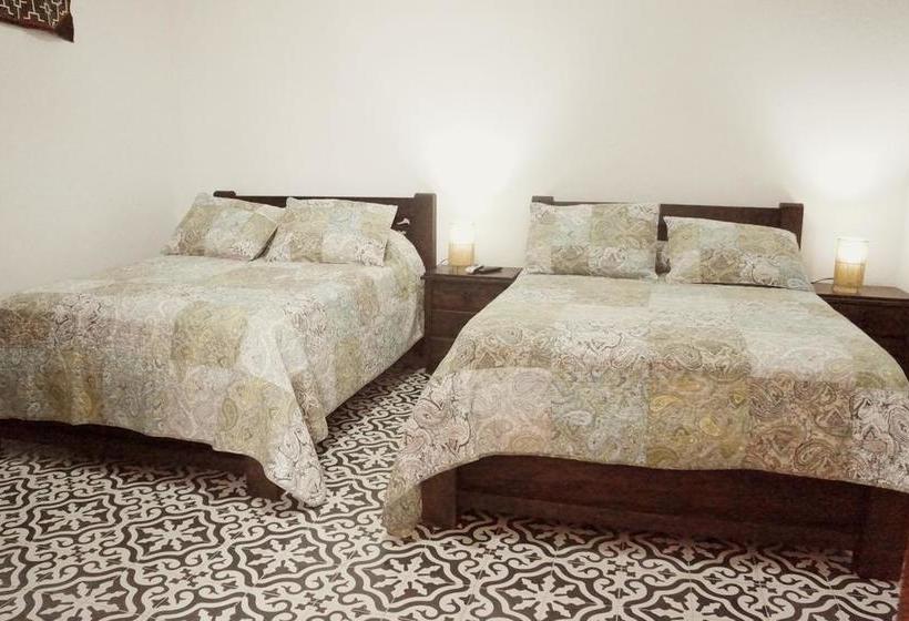 Hotel Casa Alegre Art Gallery | Cali | Valle del Cauca | Colombia 13