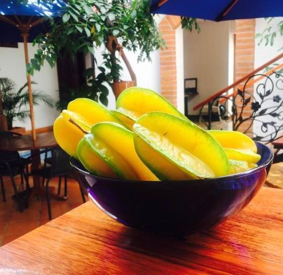 Hotel Casa Alegre Art Gallery | Cali | Valle del Cauca | Colombia 2