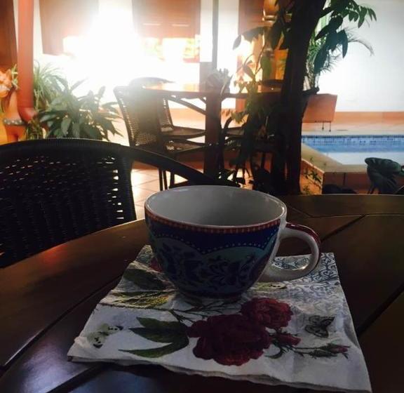 Hotel Casa Alegre Art Gallery | Cali | Valle del Cauca | Colombia 7