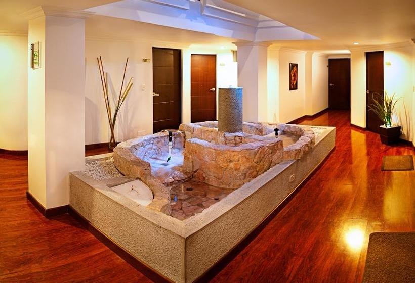 Hotel Torre Del Bosque Pasto
