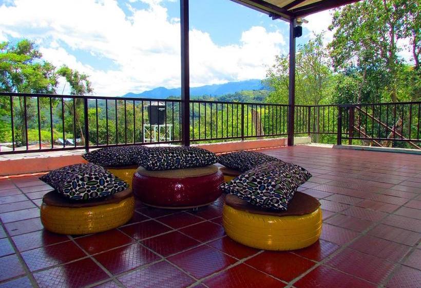 Albergue Hostal Cattleya