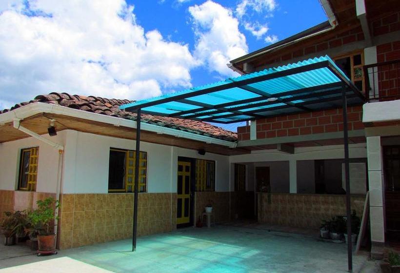 Albergue Hostal Cattleya | Salento | Quindío | Colombia 9