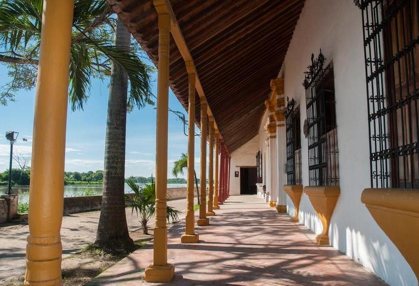 Hotel Portal De La Marquesa Mompos