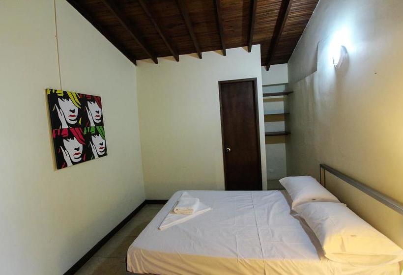Poblado Park Hostel | Medellín | Antioquia | Colombia 17