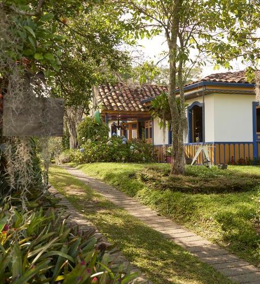 Residencia Finca Hotel Los Girasoles | Montenegro | Quindío | Colombia 2
