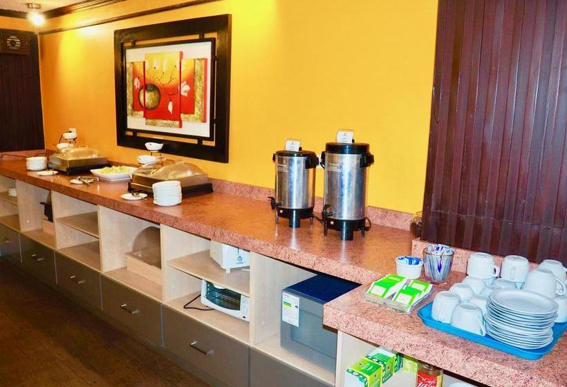 Hotel 6 De Diciembre | Quito | Pichincha | Ecuador 9