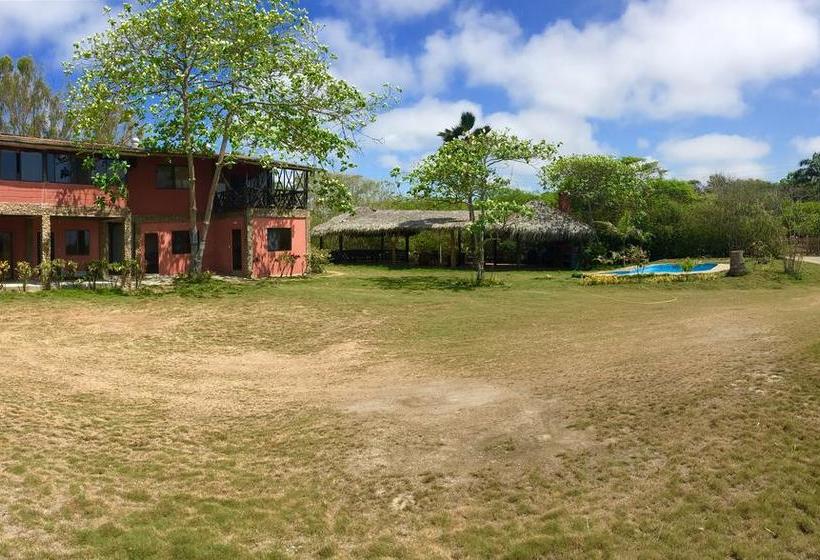 Casa Roja Hostel | Montañita | Santa Elena | Ecuador 1
