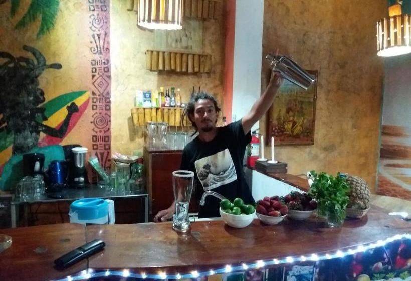 Bed and Breakfast Karukera | Montañita | Santa Elena | Ecuador 2