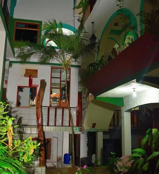 Albergue Hostal Sir Francis Drake | Puerto Ayora | Galápagos | Ecuador 13