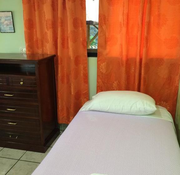 Bed & Breakfast La Peregrina Puerto Ayora