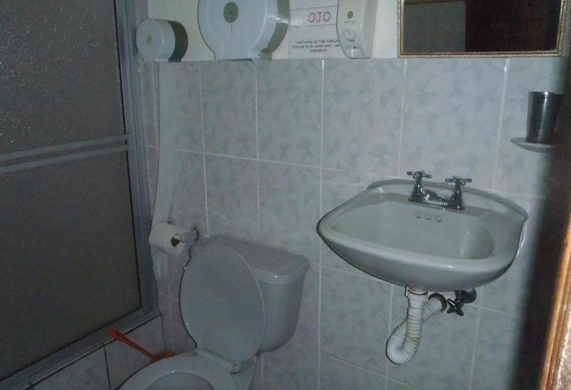 Bed and Breakfast Hostal Limoncocha | Tena | Napo | Ecuador 18