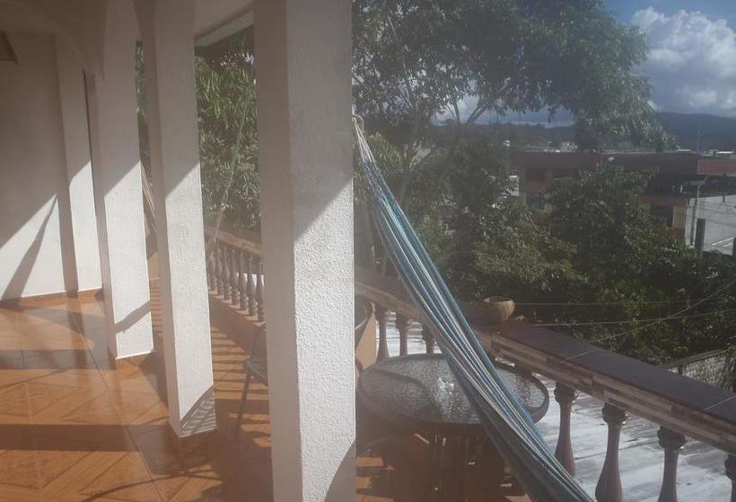 Bed and Breakfast Hostal Limoncocha | Tena | Napo | Ecuador 8