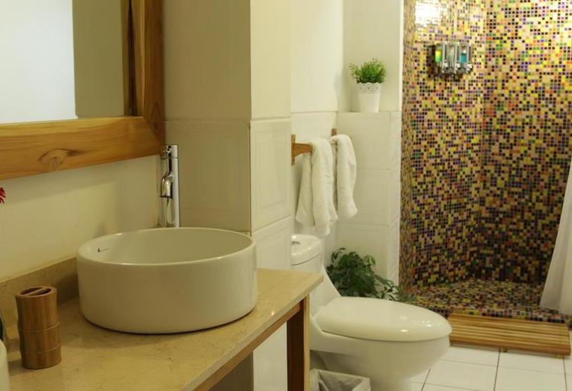 Bed and Breakfast Nazu House | Guayaquil | Guayas | Ecuador 5