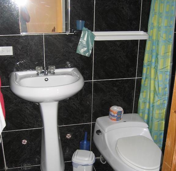 Albergue Swisspoint | Montañita | Santa Elena | Ecuador 9