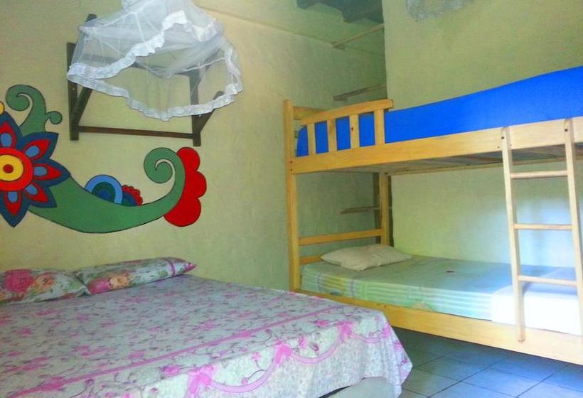 Hospedaria Hostal Mamacucha | Montanyita | Santa Elena | Equador 17