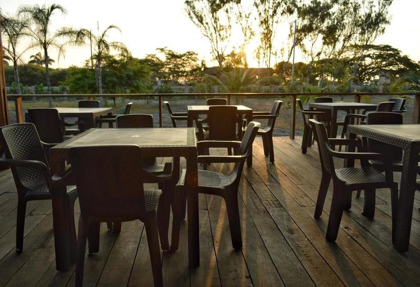 Bed and Breakfast Tavarua | Montañita | Santa Elena | Ecuador 15