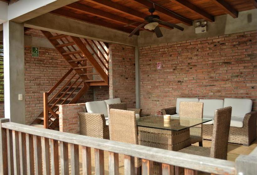 Bed and Breakfast Tavarua | Montañita | Santa Elena | Ecuador 17