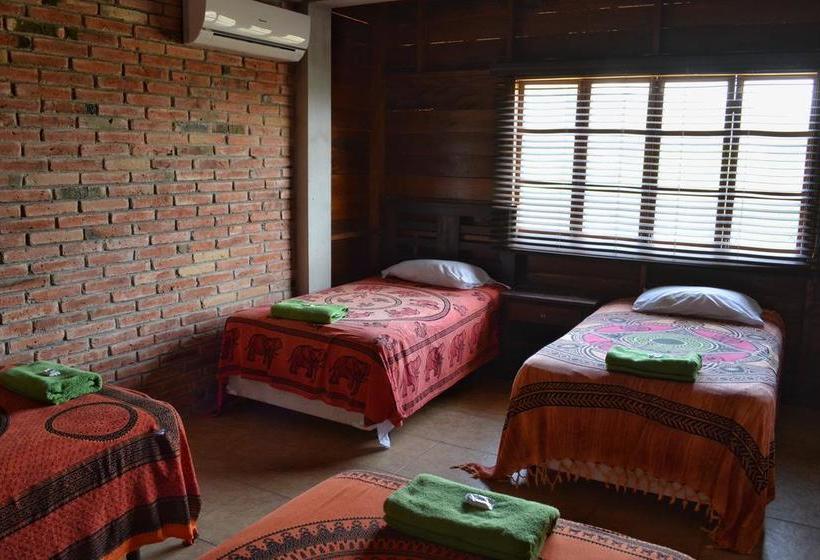 Bed and Breakfast Tavarua | Montañita | Santa Elena | Ecuador 4