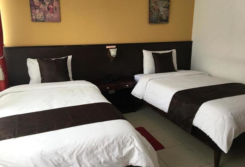 Albergue Hostal Mitad Del Mundo | Quito | Pichincha | Ecuador 11