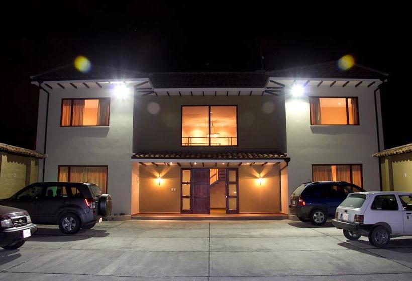 Hotel Hostal Calle Angosta Ecuador Azuay