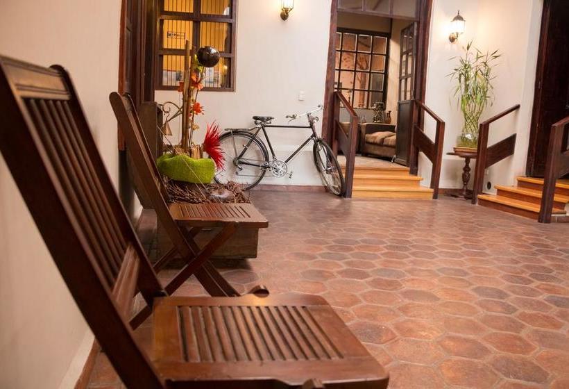 Hotel Hostal Calle Angosta Ecuador | Cuenca | Azuay | Ecuador 14