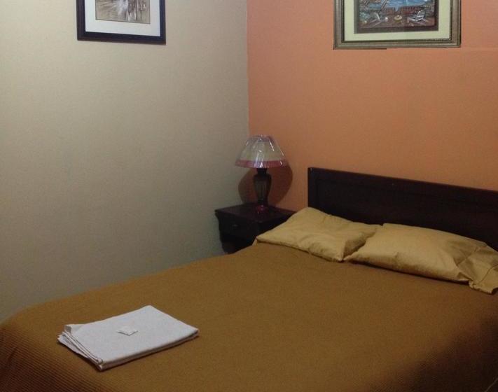 Hotel Hostal Melanie | Quito | Pichincha | Ecuador 3