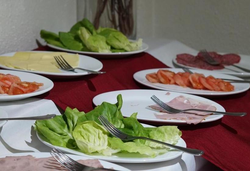 Hotel Castellano | Puerto Montt | Los Lagos | Chile 6