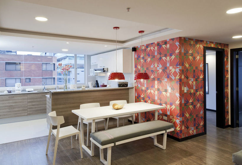 Papagayo City | Quito | Pichincha | Ecuador 16