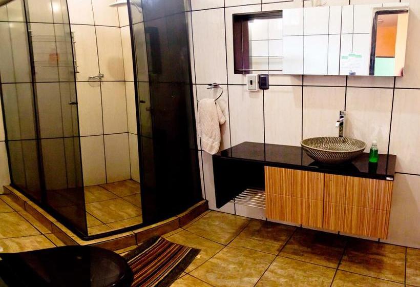 Casa Alta Hostel | Ciudad del Este | Paraguay | América del Sur 12