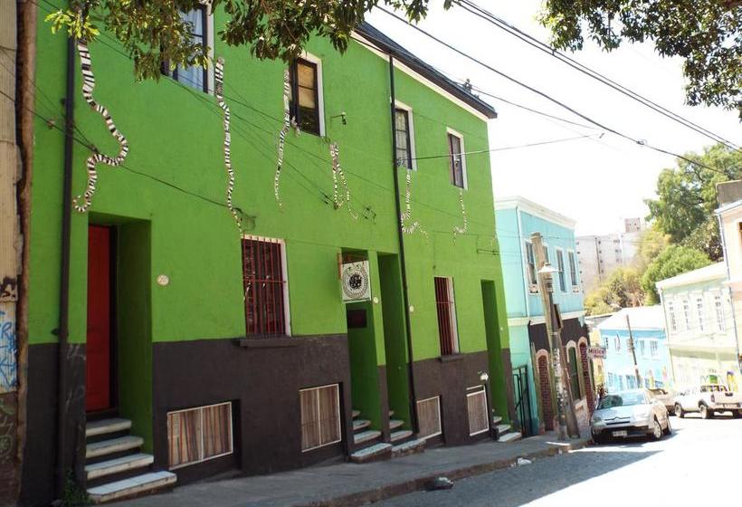 Albergue Hostal Casa Verde Limón