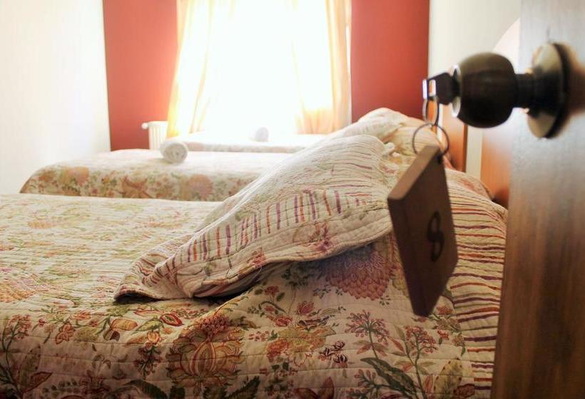 Hostal La Base | Puerto Natales | Magallanes y Antartica | Chile 1