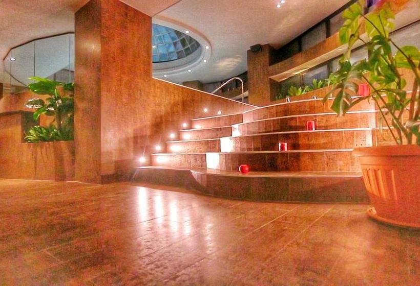 Hotel Roles | Sucre | Bolivia | América del Sur 12