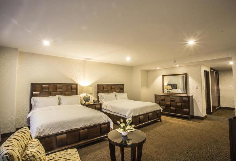 Hotel Roles | Sucre | Bolivia | América del Sur 17