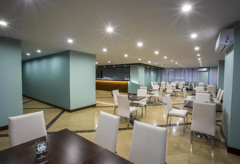 Hotel Roles | Sucre | Bolivia | América del Sur 19