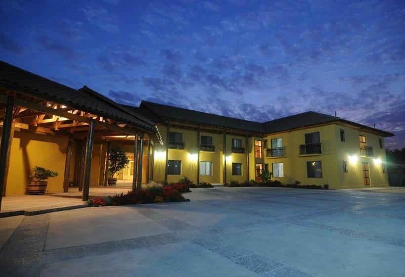 Hotel Ontiveros | San Fernando | O'Higgins | Chile 9