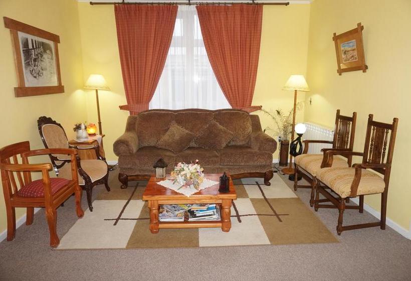 Hostal Ovejero | Punta Arenas | Magallanes y Antartica | Chile 2