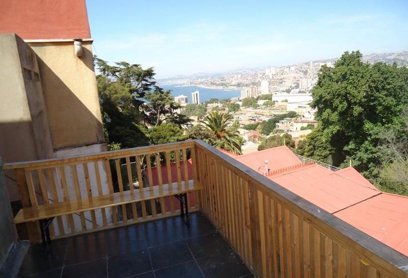 Mandala Hostel | Valparaíso | Valparaiso | Chile 6