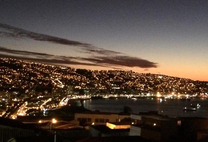 Hostal Juanita Lazo | Valparaíso | Valparaiso | Chile 16