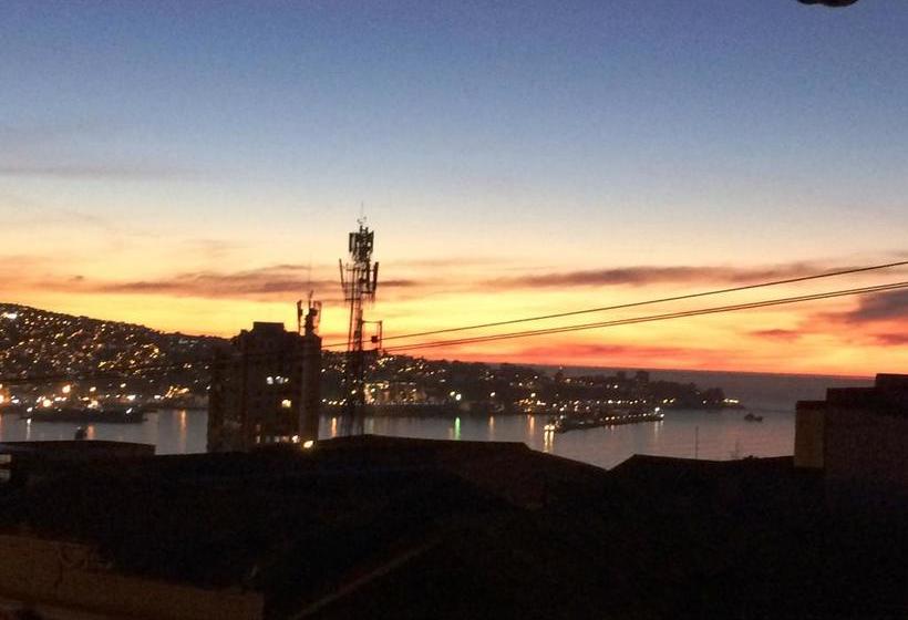 Hostal Juanita Lazo | Valparaíso | Valparaiso | Chile 17