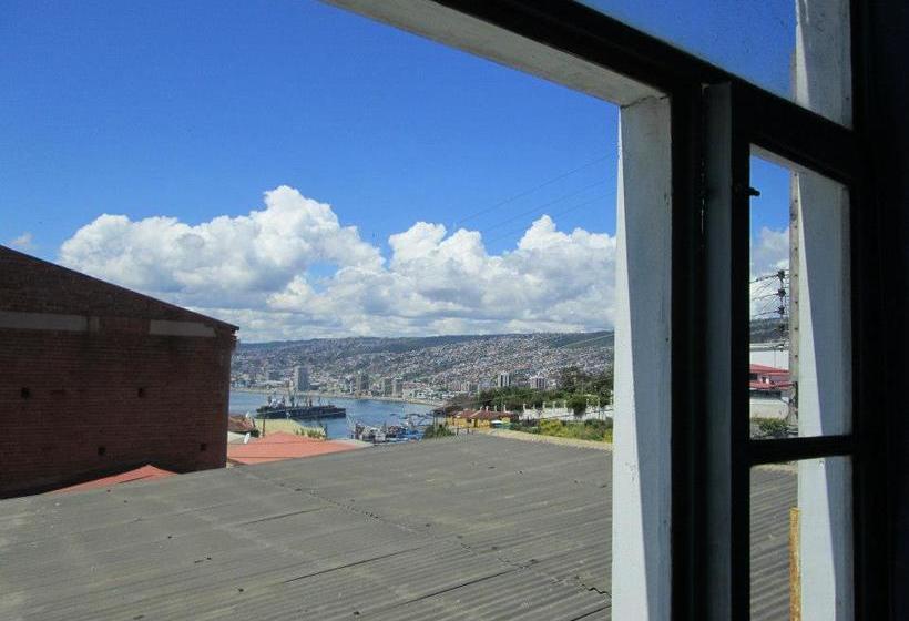 Casaclub Hostel | Valparaíso | Valparaiso | Chile 2