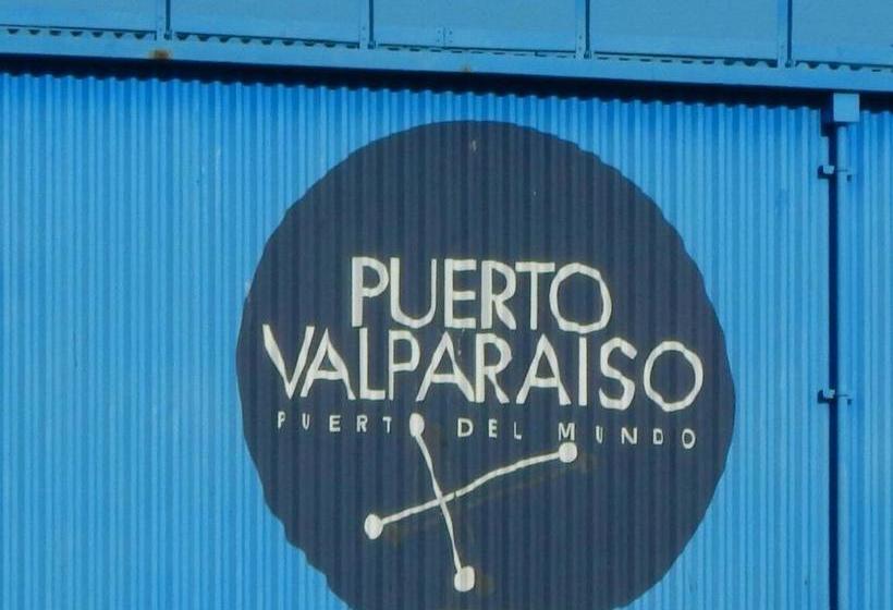 Hostal Recuerdos de Familia | Valparaíso | Valparaiso | Chile 1