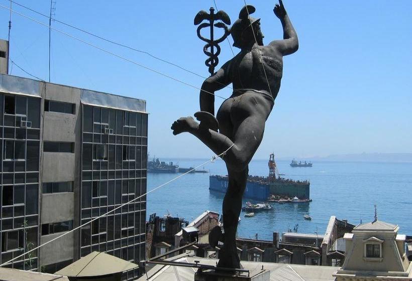 Bed and Breakfast Garivalpo Bed&Breakfast | Valparaíso | Valparaiso | Chile 1