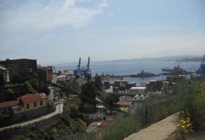 Bed and Breakfast Bed&Breakfast La Nona | Valparaíso | Valparaiso | Chile 3