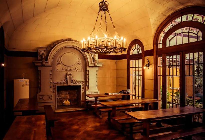 La Casa Roja Hostel | Santiago de Chile | Santiago | Chile 1